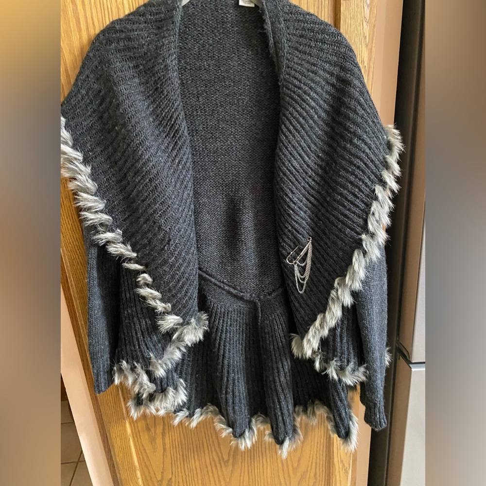 CACHE Cardigan Gray Sweater Wool & Acrylic Long back, Open front Fake Fur XL - Picture 5 of 10